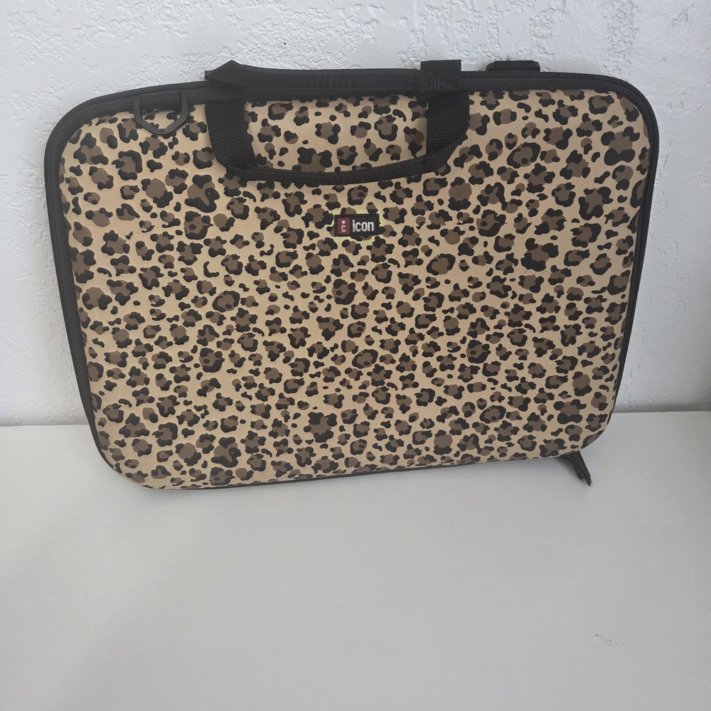 ICON Leopard Patterned Bag